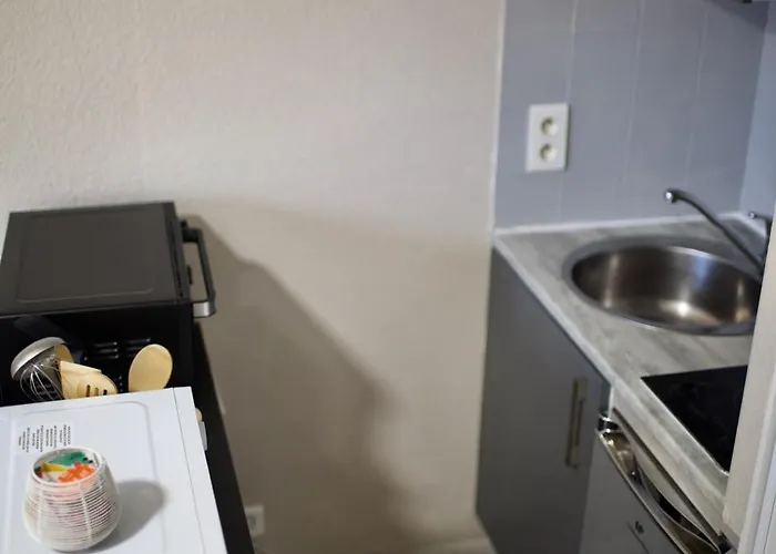 Douillet Proche Gare